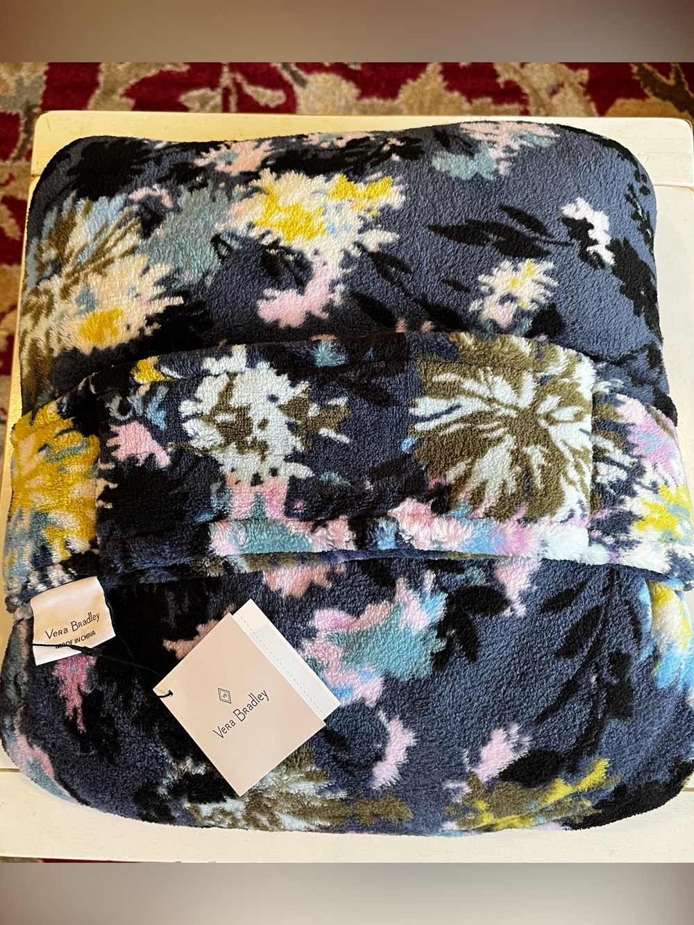 NWT Vera Bradley Fleece Travel Throw Blanket in Chrysanthemum Crush Pattern